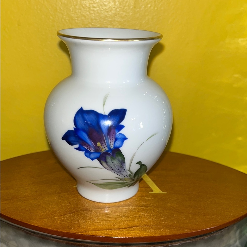 Rosenthal mini 3 1/2” White and Blue Floral Accent Vase German
